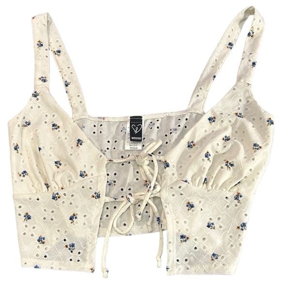 Windsor Women's White and Floral Front Lace Up Top Size Medium - Picture 2 of 11